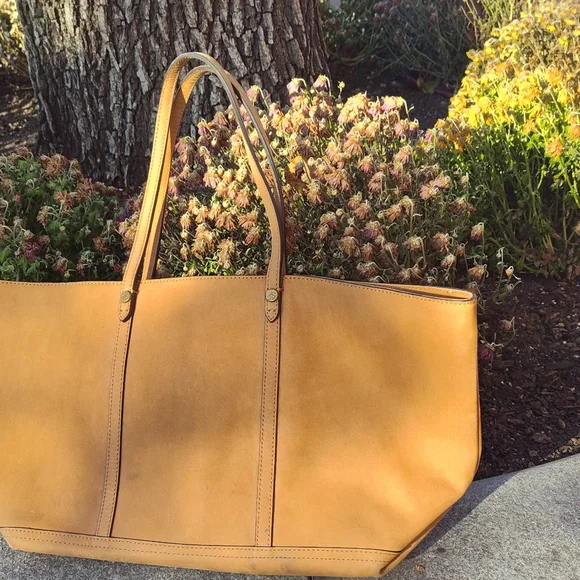 Brooks Brothers Genuine Leather Tote - Picture 5 of 7
